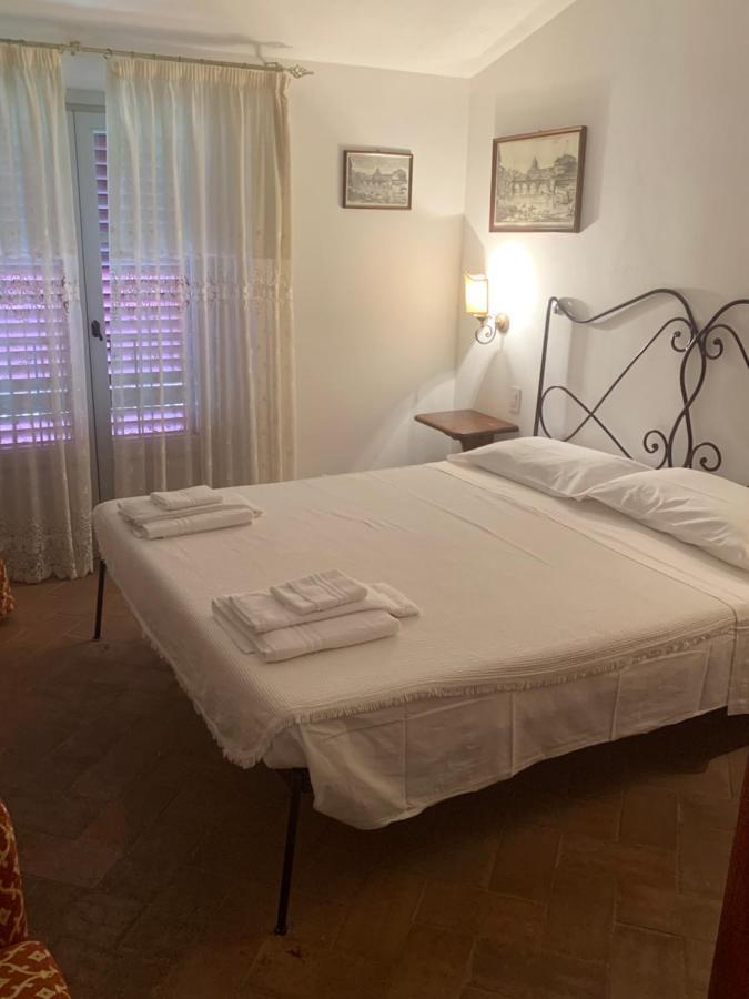 Appartamenti Agriturismo La Canonica チェルタルド エクステリア 写真