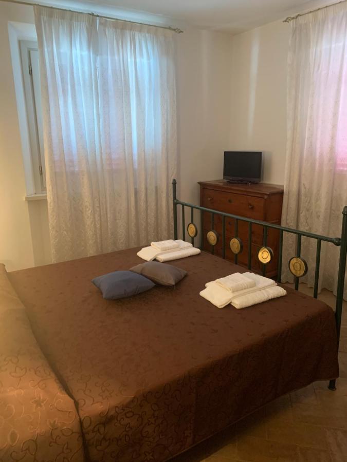 Appartamenti Agriturismo La Canonica チェルタルド エクステリア 写真